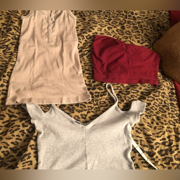 Aerie ,hollister,Abercrombie & finch bundle of 3 tanks top - Picture 6 of 12